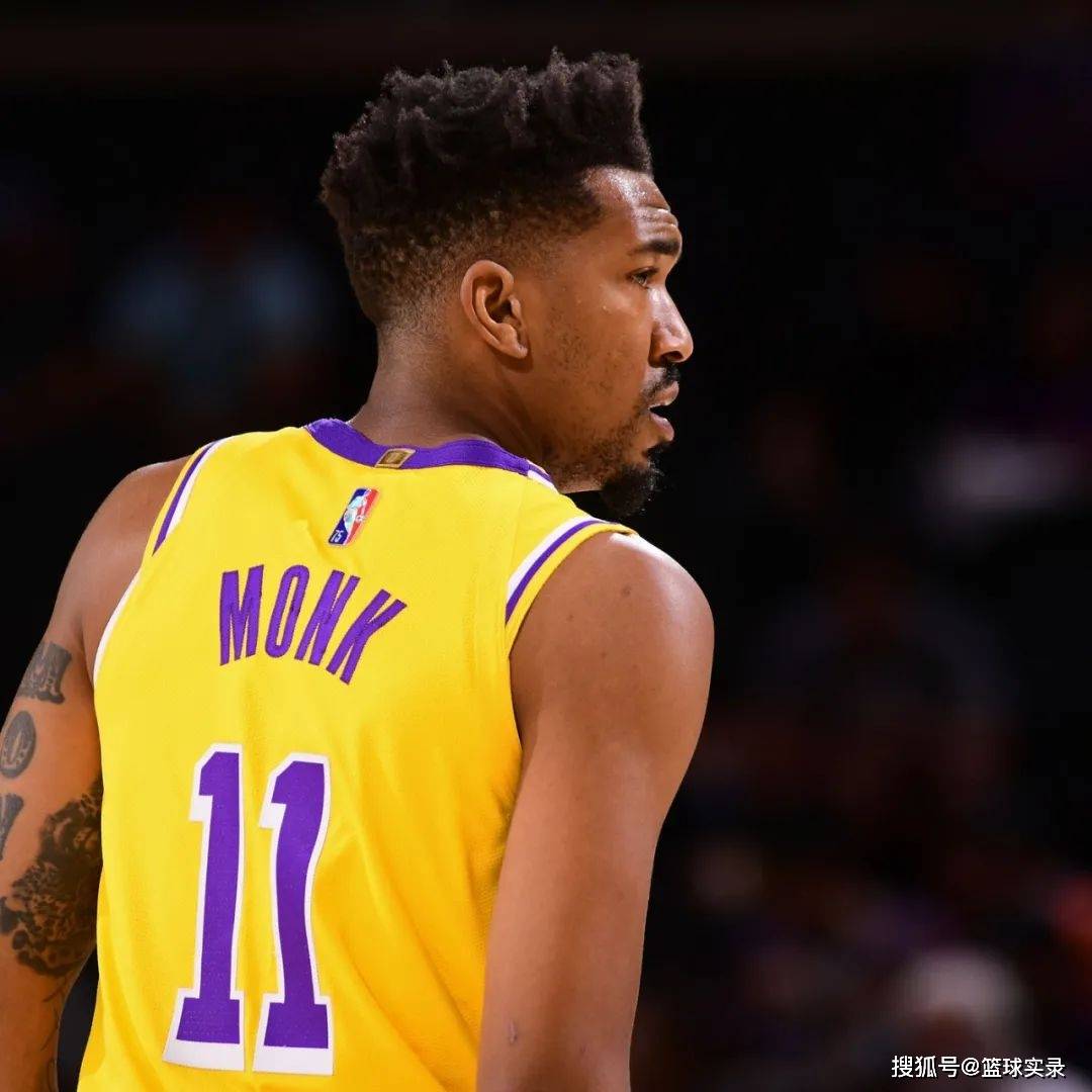 九游官网登录-包含蒂姆连续二十场比赛得分超过表现优异，DWG不断突破！赛场气氛高涨的词条