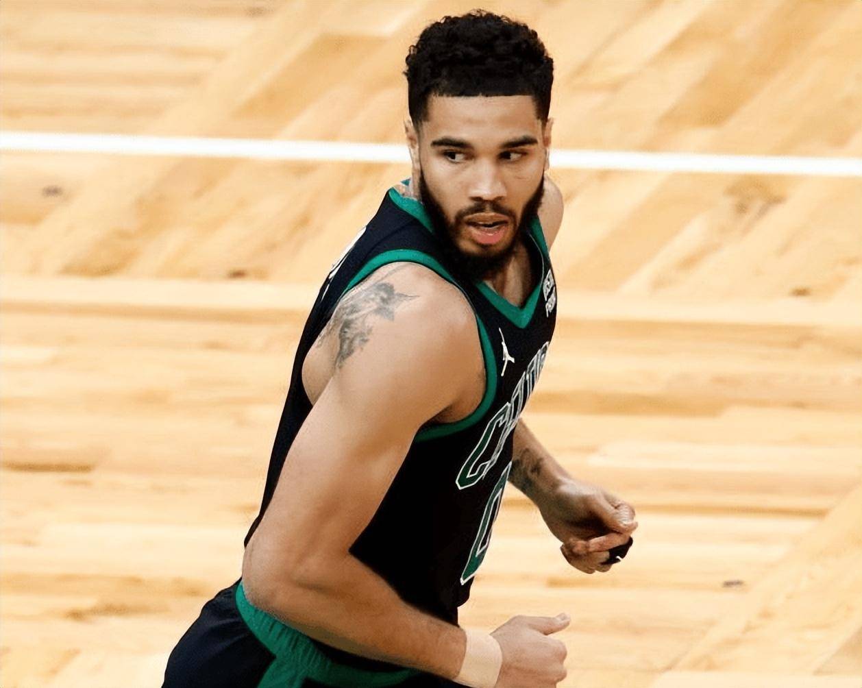 九游娱乐通道-关于转折点丹佛掘金单刀错失,NBA季后赛最后时刻攻防权衡,质疑声四起,更衣室氛围转暖的信息