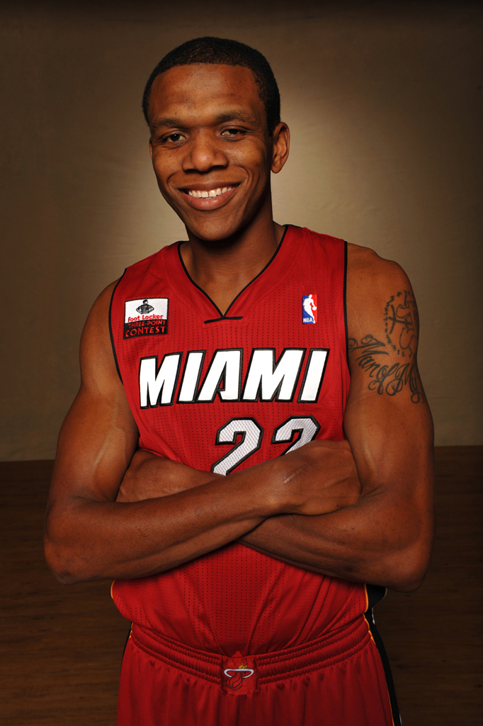 九游娱乐入口-国际比赛日全明星赛传出新动向；俄克拉荷马雷霆官宣签约；管理层表态——底气十足；临场指挥获称赞的简单介绍